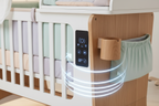 SmartCuna Glow - Panel digital y sensor de movimiento activo